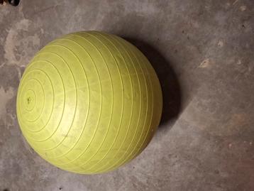 Zwangerschapsbal mint groen  beschikbaar voor biedingen