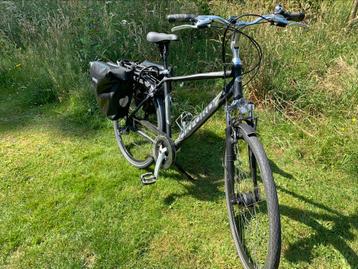 Oxford trekking fiets 27v met nieuwe remmen en achterband beschikbaar voor biedingen