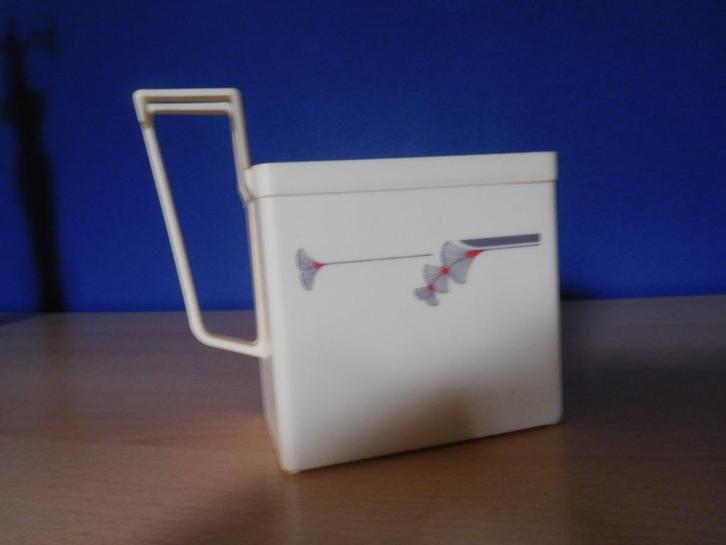 Porte brique de lait DBP plastics, Maison & Meubles, Cuisine | Vaisselle, Utilisé, Autres types, Autres matériaux, Enlèvement ou Envoi