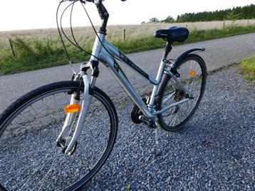 Vélo Diamond Cross Sport 24 vitesses beschikbaar voor biedingen