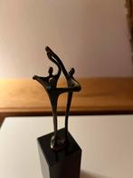 Sculpture en bronze « collaboration » de Corry Ammerlaan, Enlèvement ou Envoi