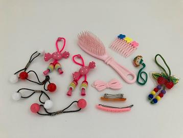 Vintage 80’s en 90’s speldjes en haar accessoires meisjes beschikbaar voor biedingen