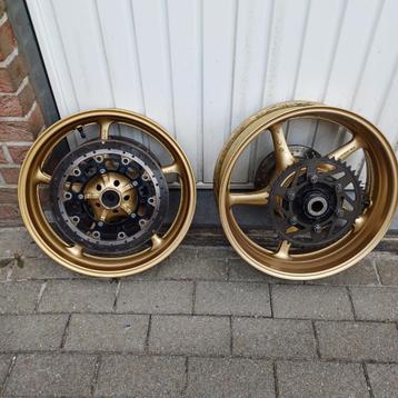 Yamaha R6 jantes completes 2 jeux beschikbaar voor biedingen