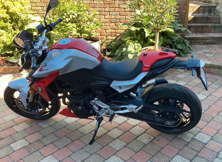 BMW F900R, Motoren, Motoren | BMW, Particulier, Sport, meer dan 35 kW, 2 cilinders, Motorrijbewijs A, LED Verlichting, Quickshifter