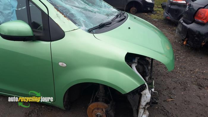 Scherm rechts-voor van een Suzuki Splash (ZJDB), Auto-onderdelen, Carrosserie, Suzuki, Gebruikt, 3 maanden garantie