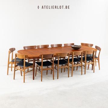 Vintage Deense eettafel 12 personen beschikbaar voor biedingen