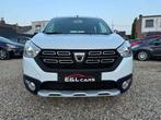 Dacia Lodgy Stepway 1.2 TCe 7pl. *12 mois de garantie*, Auto's, Dacia, Gebruikt, 4 cilinders, 116 pk, 1198 cc