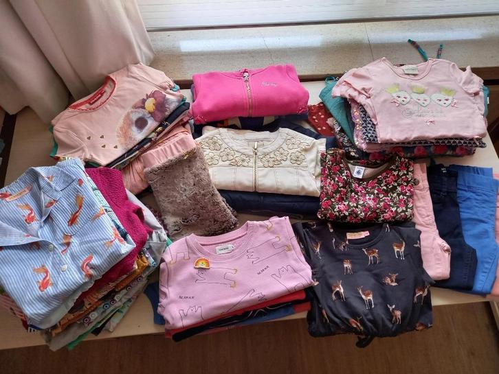 Nieuwstaat, zeer groot volledig pakket maat 110 meisje, Kinderen en Baby's, Kinderkleding | Maat 110, Zo goed als nieuw, Meisje