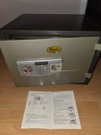 Kluis, safe met sleutel en code Regent, Ophalen, Gebruikt, Brandkast