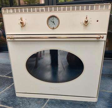 Smeg Retro Inbouwoven beschikbaar voor biedingen