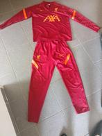 Liverpool training, Sport en Fitness, Voetbal, Maat L, Ophalen of Verzenden, Zo goed als nieuw, Trainingspak