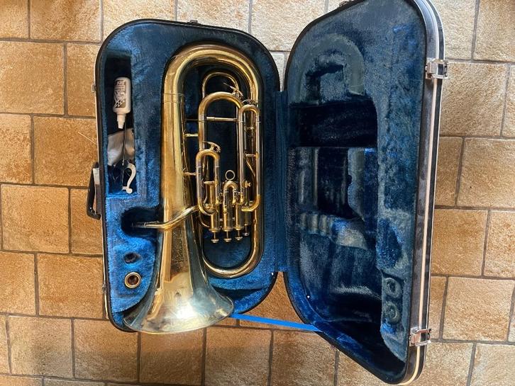 Euphonium yamaha YEP 321, Muziek en Instrumenten, Blaasinstrumenten | Tuba's, Gebruikt, Euphonium of Tenortuba, Met koffer of draagtas