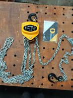 Kettingtakel 1000 kg. Slechts 1 keer gebruikt., Ophalen