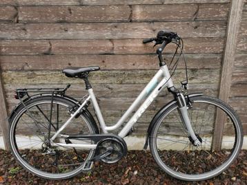 Damesfiets Trek D50 als nieuw! beschikbaar voor biedingen