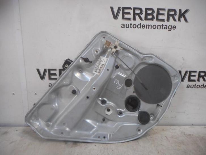 MECANISME DE VITRE ELECTRIQUE ARRIÈRE GAUCHE Bora (1J2), Autos : Pièces & Accessoires, Carrosserie & Tôlerie, Volkswagen, Arrière