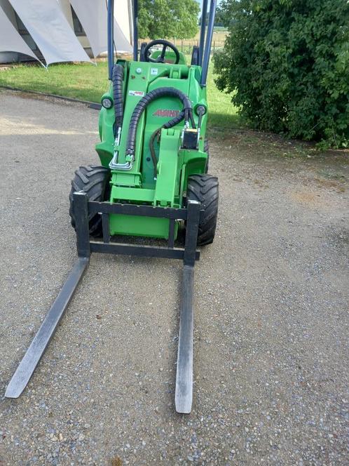 AVANT 520TS, Zakelijke goederen, Landbouw | Werktuigen, Transport, Ophalen