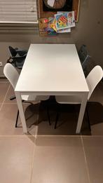 Witte tafel ikea + 4 stoelen, Huis en Inrichting, Tafels | Eettafels, Ophalen, Zo goed als nieuw