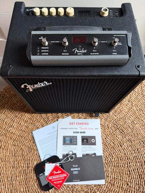 Fender Rumble Studio 40 + MGT-4 footswitch, Muziek en Instrumenten, Versterkers | Bas en Gitaar, Zo goed als nieuw, Ophalen