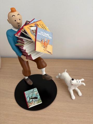 Tintin tenant les albums - 1ere version - figurine Moulinsar beschikbaar voor biedingen