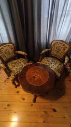 antieke zeteltjes met tafeltje., Ophalen