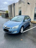 Opel Astra J 1.6 Benzine (Euro 5), Auto's, Voorwielaandrijving, Euro 5, Stof, Zwart