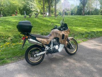 Honda Transalp XL 600.   In zeer goede staat beschikbaar voor biedingen