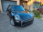 MINI Cooper 1.5 // NAVI / CRUISE / AUTOMAAT / * TOP DEAL *, Auto's, Mini, Euro 6, Zwart, USB, Bedrijf