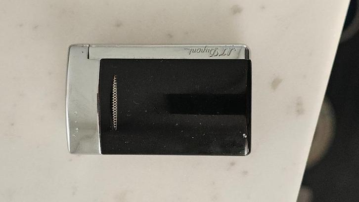 ST Dupont minijet noir et chrome, Collections, Articles de fumeurs, Briquets & Boîtes d'allumettes, Utilisé, Briquet, Enlèvement
