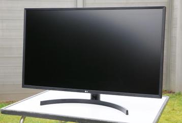 LG 32" Monitor 4K beschikbaar voor biedingen