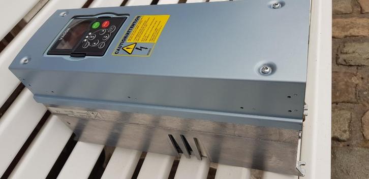 Frequentieregelaars diverse merken en vermogens, Elektronische apparatuur, Onderdelen en Toebehoren, Gebruikt, Ophalen of Verzenden