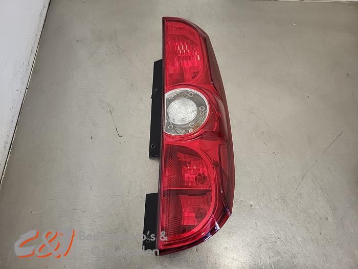 Achterlicht rechts van een Opel Combo, Auto-onderdelen, Verlichting, Opel, Gebruikt, 3 maanden garantie, Ophalen of Verzenden