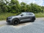 Volkswagen Touareg 3.0 TDI 286 pk Tiptronic 8 4Motion R-Line, Auto's, Volkswagen, Automaat, Zwart, Leder, Particulier