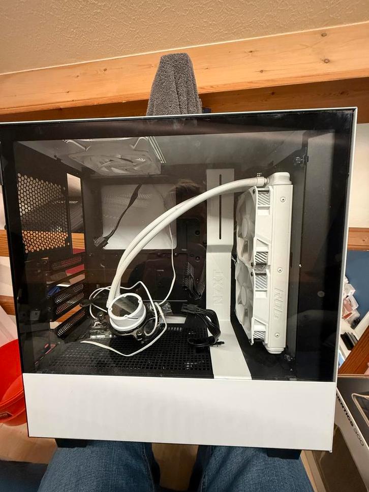 NZXT H510 case + Asus Waterkoeling, Computers en Software, Desktop Pc's, Zo goed als nieuw, Ophalen