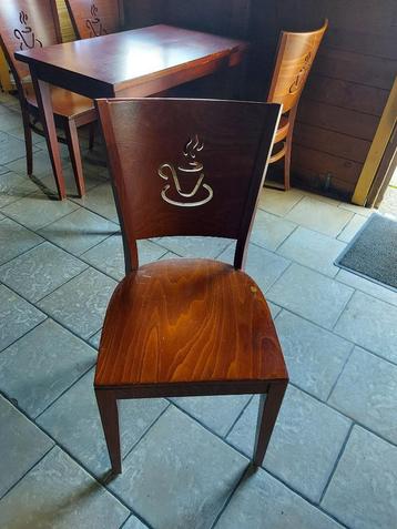 Table et chaisse de café, Enlèvement
