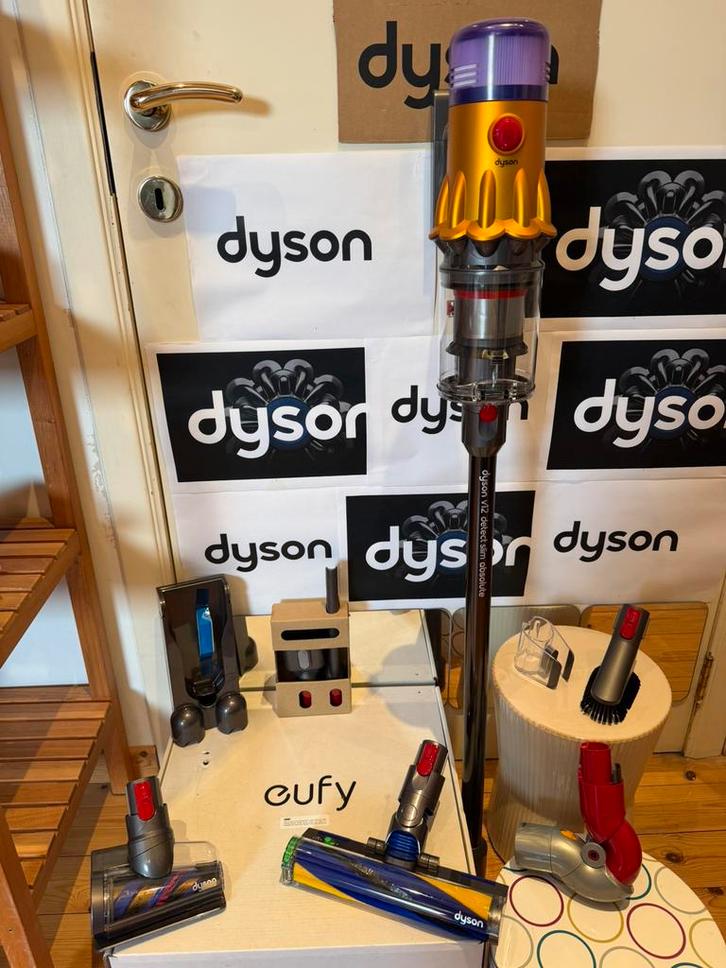 Dyson V12 Detect en parfait état avec ses  accessoires, Electroménager, Aspirateurs, Comme neuf, Aspirateur, Réservoir, Enlèvement ou Envoi