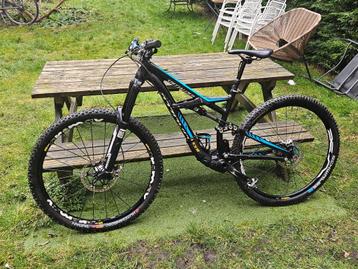 MTB  Specialized 29" carbon. MEDIUM beschikbaar voor biedingen