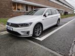Vw Passat GTE 218pk weinig km's! optie extra Load Batterij, Auto's, 1800 kg, 218 kW, 4 cilinders, Wit