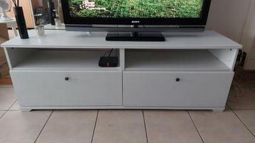 Televisie meubel beschikbaar voor biedingen