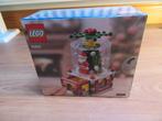 Lego Kerstmis - 40223 Christmas Snowglobe, Enlèvement ou Envoi, Neuf, Ensemble complet, Lego