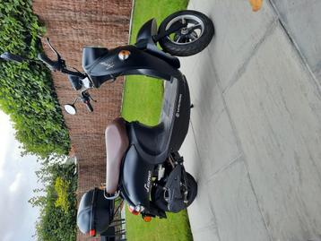 Electrische scooter E-Leone Arrow B-klasse .5km!!!!  beschikbaar voor biedingen