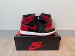 Jordan 1 High Patent Bred 42 EU, Kleding | Heren, Schoenen, Zwart, Ophalen of Verzenden, Zo goed als nieuw, Sneakers