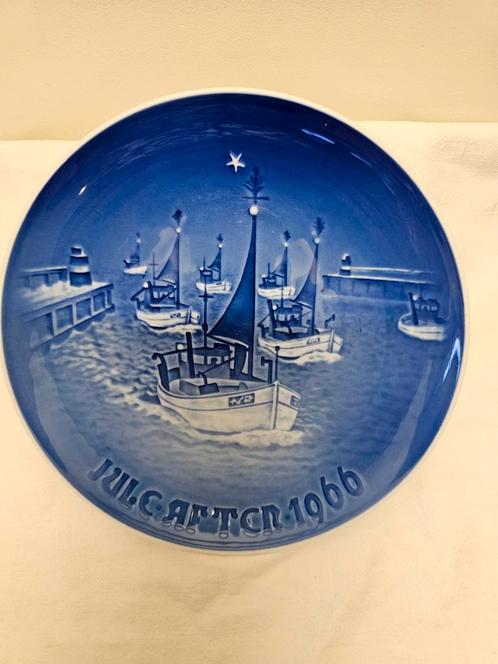 Bing en grondahl jaarbord 1966, Antiek en Kunst, Antiek | Wandborden en Tegels, Ophalen of Verzenden