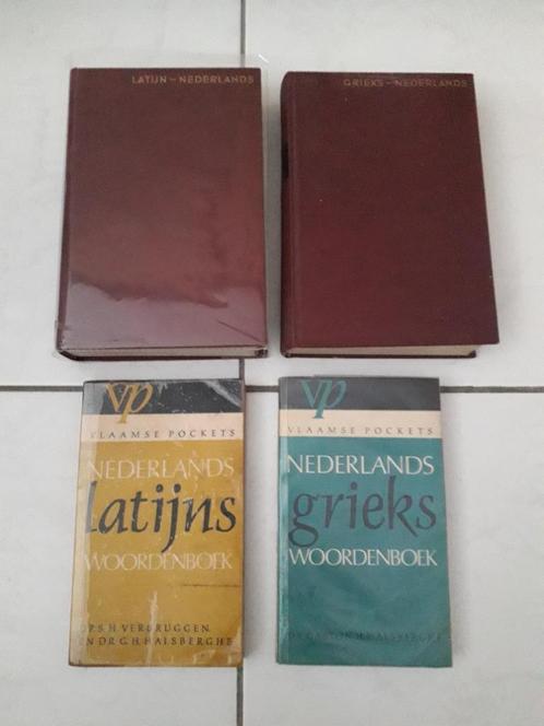 Lot woordenboeken Latijn en Grieks, Boeken, Woordenboeken, Gelezen, Latijn, Koenen of Wolters, Ophalen of Verzenden
