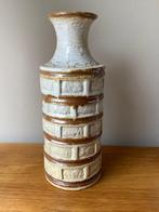 West Germany keramiek , vintage hoge vaas , beige en crème, Enlèvement ou Envoi