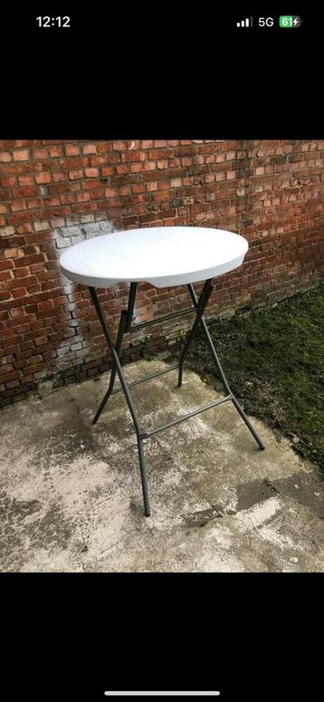 Receptie tafel  beschikbaar voor biedingen