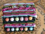 Magnifique boîte à bijoux en métal avec décor multicolores., Bijoux, Sacs & Beauté