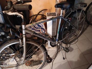 Herenfiets voor 50 € beschikbaar voor biedingen