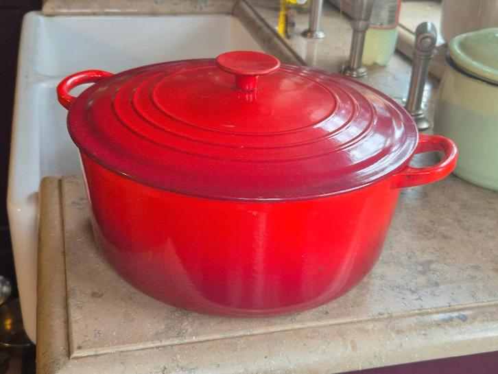 marmite le Creuset, Maison & Meubles, Cuisine | Casseroles & Poêles, Utilisé, Autres types, Fonte, Plaques à induction, Enlèvement ou Envoi