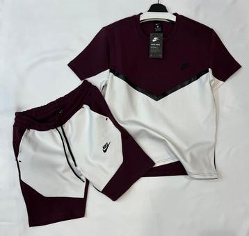 Training Nike - size : M - XL - XXL beschikbaar voor biedingen