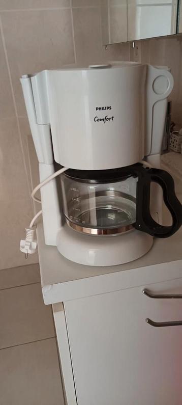 Wit koffiezetapparaat  ik heb er 3 en staat in de weg beschikbaar voor biedingen